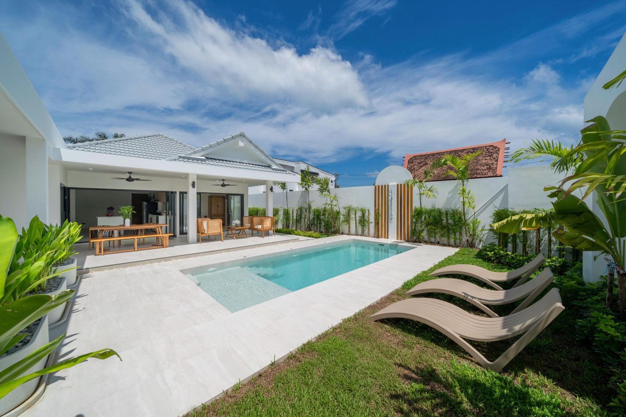 Brand New 4Br Balinese Style Pool Villa Kaia Just 5 Min Drive From Naiharn Beach Rawai 외부 사진